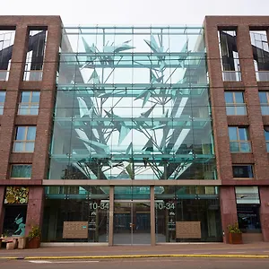 Otel Amadi Park, Amsterdam