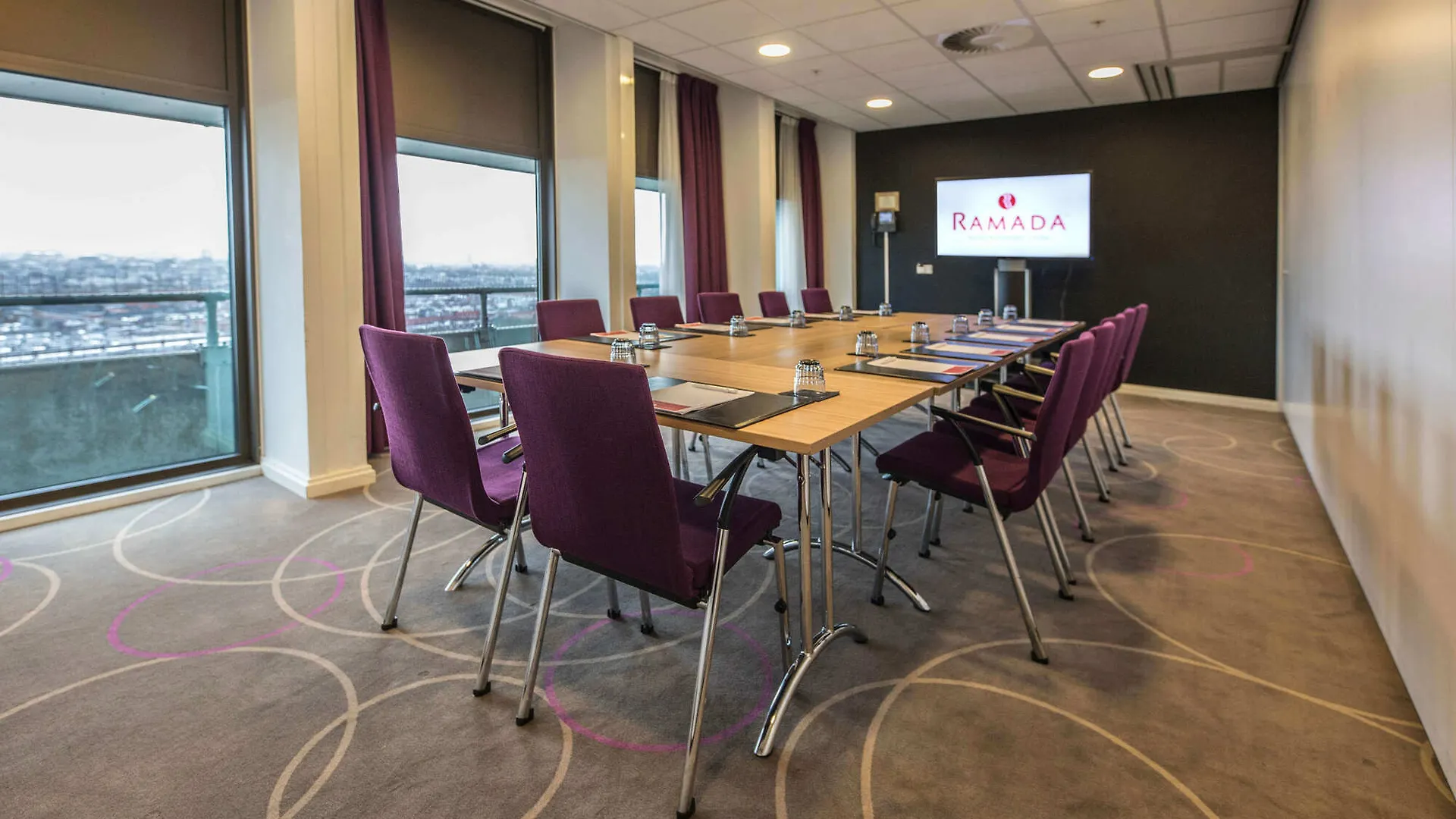 Leonardo Hotel Amsterdam Rembrandtpark 4*,  הולנד